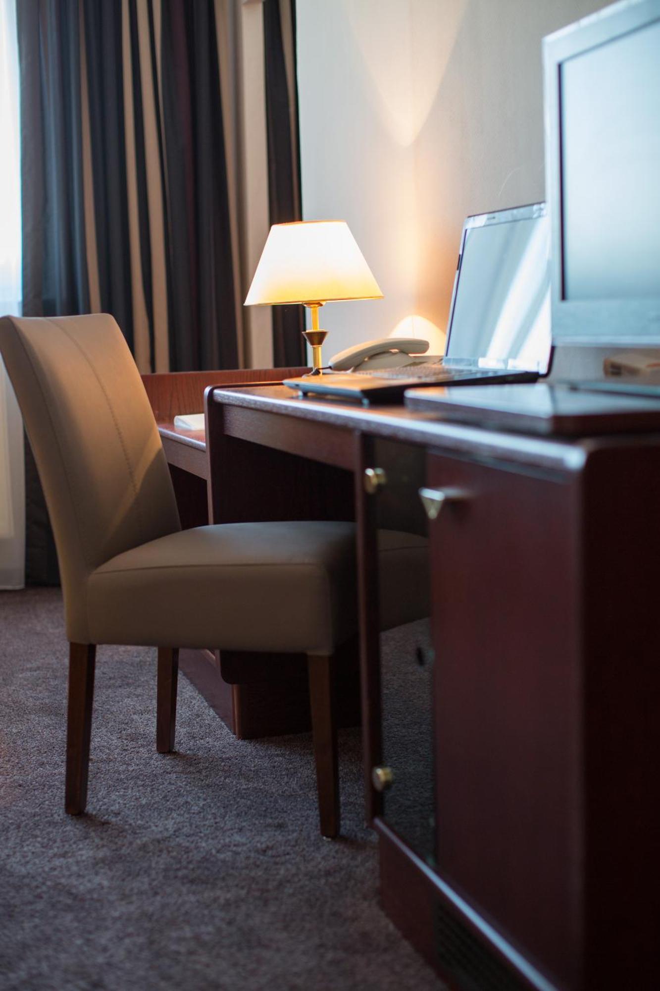 Hotel Kristall Weisswasser Kültér fotó